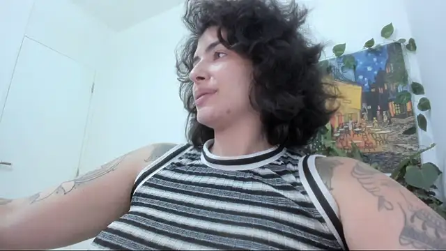 Snapshot of TaliMajesty chatting on September 18, 8:40 pm TaliMajesty online show from September 18, 8:40 pm