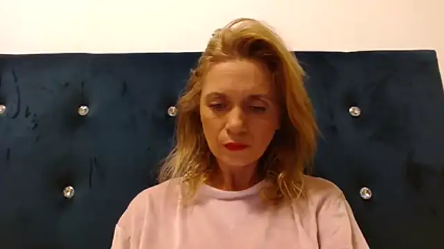 MysticCreature online show from April 5, 4:33 am