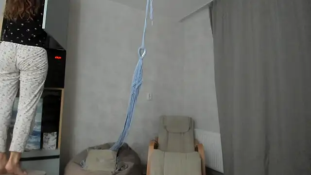 why again me online show from November 6, 8:37 pm