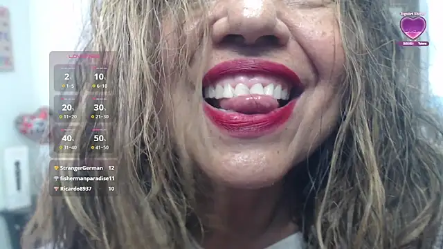 Snapshot of matureluna chatting on September 18, 6:50 pm matureluna online show from September 18, 6:50 pm