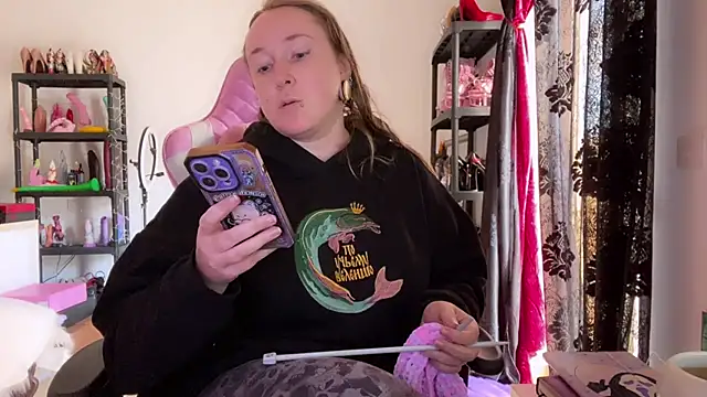 kisicaxx online show from December 2, 11:23 am