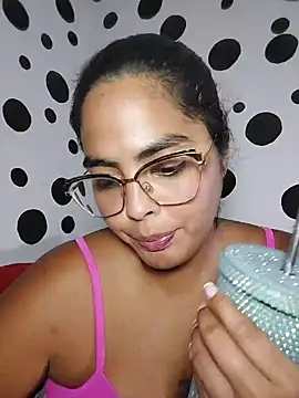 missmelissa  online show from April 11, 3:34 am