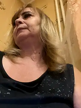 Snapshot of Irina2909@xh chatting on September 29, 9:42 pm Irina2909xh online show from September 29, 9:42 pm