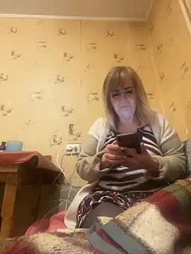 Snapshot of Irina2909@xh chatting on October 15, 11:07 pm Irina2909xh online show from October 15, 11:07 pm