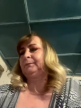 Snapshot of Irina2909@xh chatting on September 20, 3:54 pm Irina2909xh online show from September 20, 3:54 pm