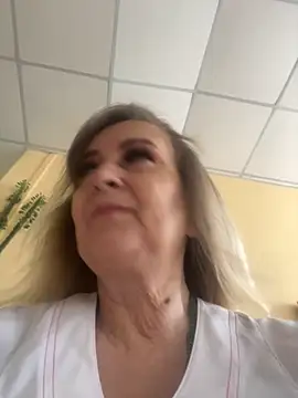 Snapshot of Irina2909@xh chatting on September 24, 6:45 am Irina2909xh online show from September 24, 6:45 am