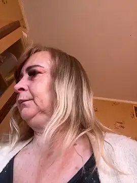 Snapshot of Irina2909@xh chatting on October 28, 7:58 am Irina2909xh online show from October 28, 7:58 am