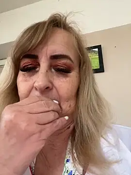 Snapshot of Irina2909@xh chatting on October 10, 10:53 am Irina2909xh online show from October 10, 10:53 am