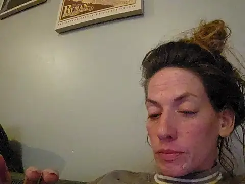 RhodesXO online show from March 23, 8:42 am