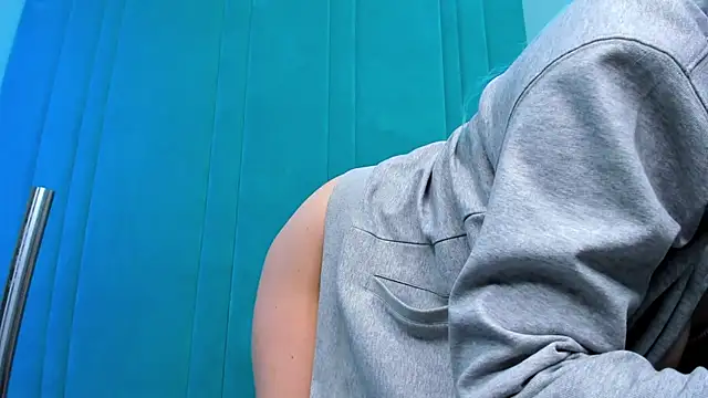 JuliaBusty online show from December 21, 5:22 am