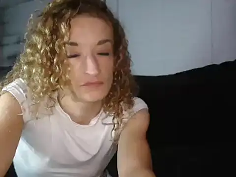 Snapshot of AshleyRain chatting on September 14, 7:17 am AshleyRain online show from September 14, 7:17 am
