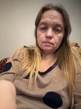 Susanel online show from September 25, 7:45 pm