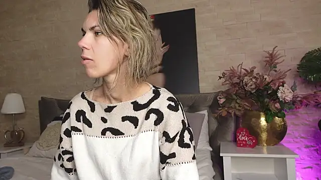 FeliciaKrige online show from March 21, 9:09 pm