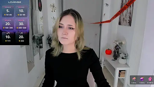 Snapshot of Alexa_Lexi_ chatting on October 28, 3:40 pm Alexa Lexi online show from October 28, 3:40 pm