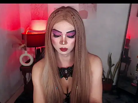 Snapshot of MagneticBeauty chatting on October 7, 7:07 pm MagneticBeauty online show from October 7, 7:07 pm