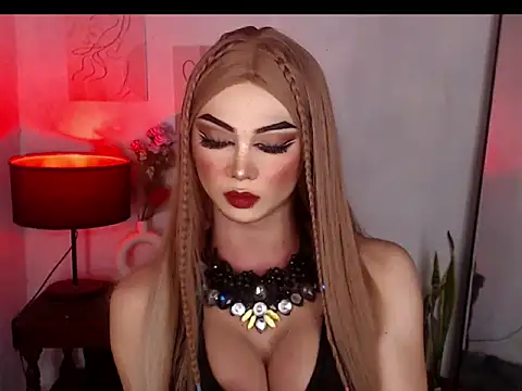 Snapshot of MagneticBeauty chatting on November 1, 6:23 pm MagneticBeauty online show from November 1, 6:23 pm