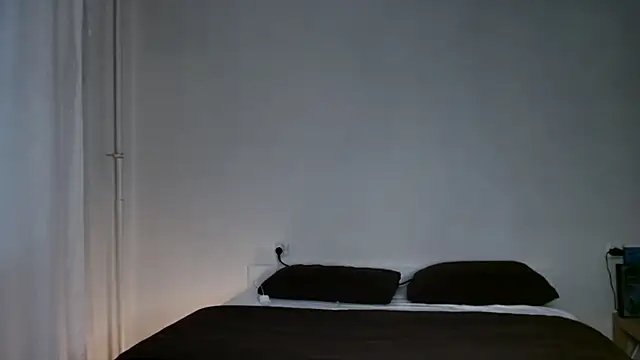 Snapshot of Milky___Way chatting on November 1, 1:15 pm Milky Way online show from November 1, 1:15 pm