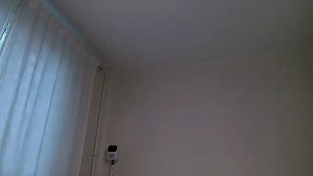 Snapshot of Milky___Way chatting on October 25, 12:46 pm Milky Way online show from October 25, 12:46 pm