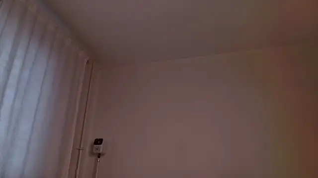 Snapshot of Milky___Way chatting on September 21, 3:32 pm Milky Way online show from September 21, 3:32 pm