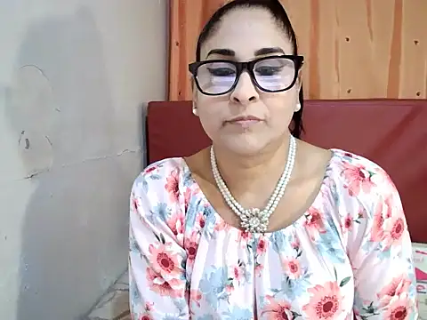 Snapshot of Indiankushy chatting on September 22, 4:27 pm Indiankushy online show from September 22, 4:27 pm