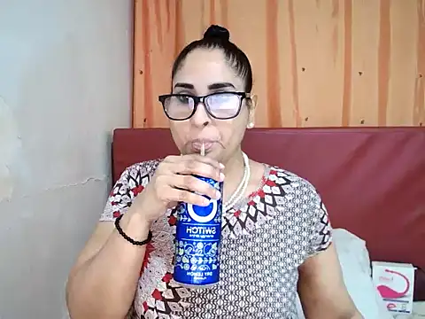 Snapshot of Indiankushy chatting on October 22, 4:34 pm Indiankushy online show from October 22, 4:34 pm