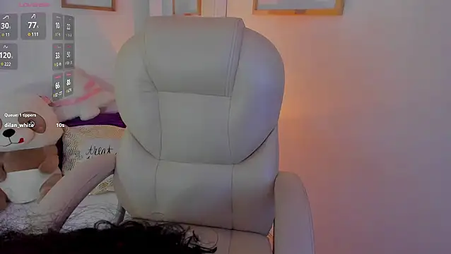 zobe love online show from February 9, 5:37 pm