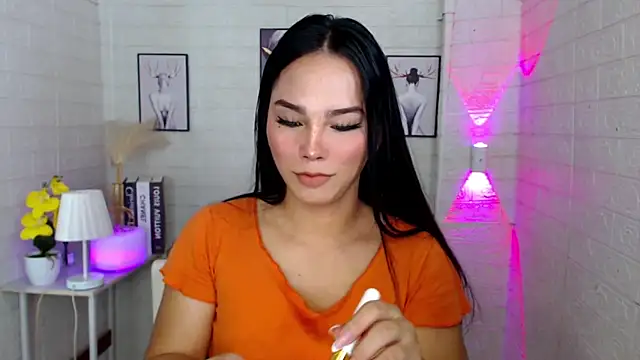 LylianaGirlx online show from October 20, 2:42 pm