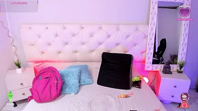 ximena slut 21 online show from September 26, 3:59 am