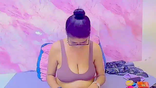 IndianAllure online show from October 14, 5:32 am