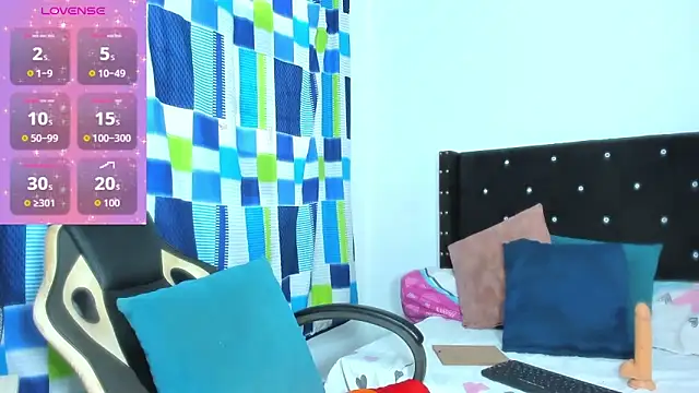 ebonnylatinx online show from April 22, 2:25 pm