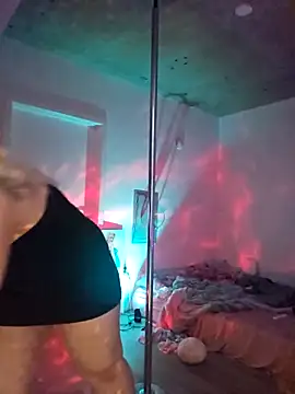 Snapshot of DamelynDaisy chatting on September 29, 1:38 pm DamelynDaisy online show from September 29, 1:38 pm