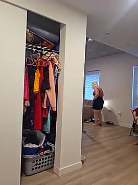 Snapshot of DamelynDaisy chatting on September 24, 7:13 pm DamelynDaisy online show from September 24, 7:13 pm