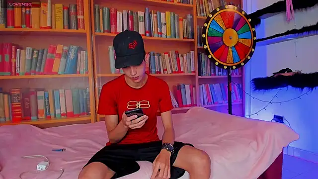 Shyfantasies online show from December 3, 6:27 am