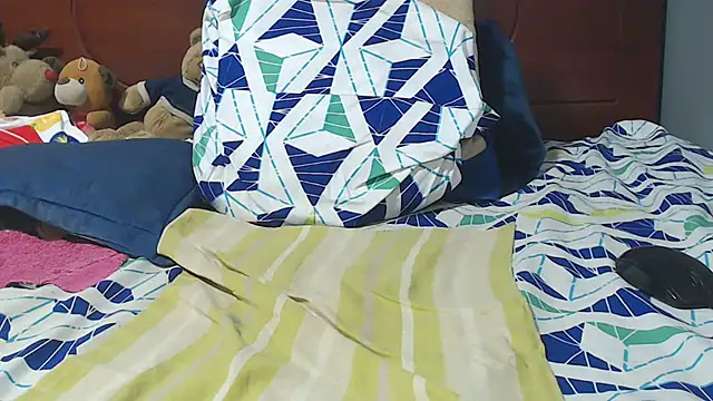 Snapshot of SwtLatinaXX chatting on October 30, 9:22 am SwtLatinaXX online show from October 30, 9:22 am