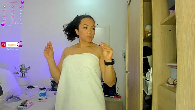 carolgaita online show from February 18, 10:25 am