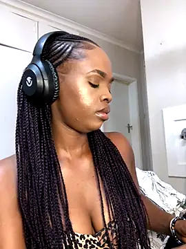 LuciousLips96 online show from September 22, 10:03 am