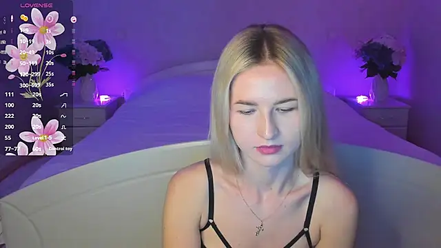 Snapshot of AnnaCarrera chatting on September 20, 7:12 pm AnnaCarrera online show from September 20, 7:12 pm