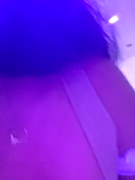 Snapshot of TiffanyRoxx chatting on October 4, 6:34 pm TiffanyRoxx online show from October 4, 6:34 pm