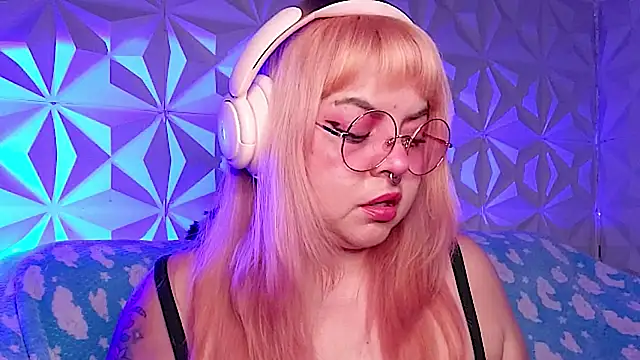 Satyn doll online show from March 31, 12:10 am