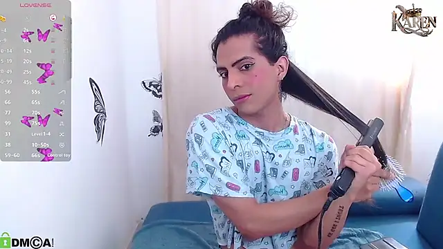 Snapshot of karen_sofia_ chatting on October 17, 8:34 pm karen sofia  online show from October 17, 8:34 pm