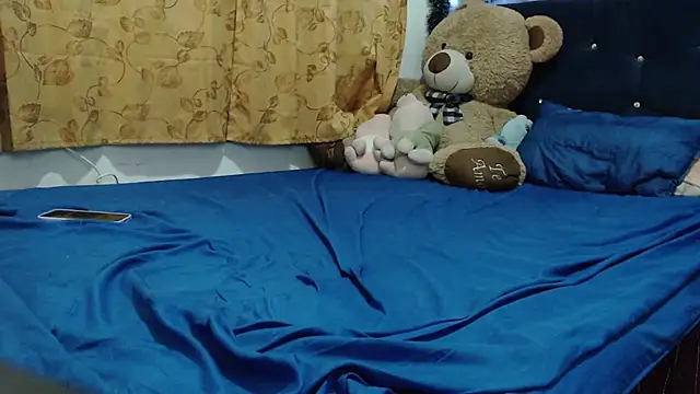 ANGELIQUE KLANE online show from December 22, 8:39 am