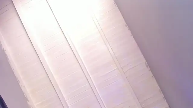 Snapshot of Swt_skinny_ chatting on September 11, 1:55 pm Swt skinny  online show from September 11, 1:55 pm