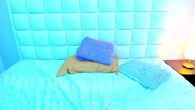 Snapshot of teresasroom_ chatting on October 23, 3:29 pm teresasroom online show from October 23, 3:29 pm