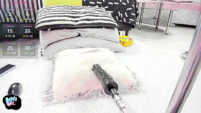 JhordanAndDanna online show from September 20, 11:30 am