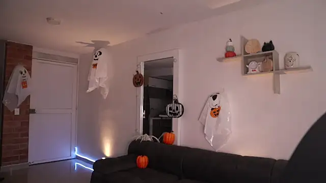 Snapshot of _Vahos_ chatting on October 30, 7:26 pm  Vahos  online show from October 30, 7:26 pm