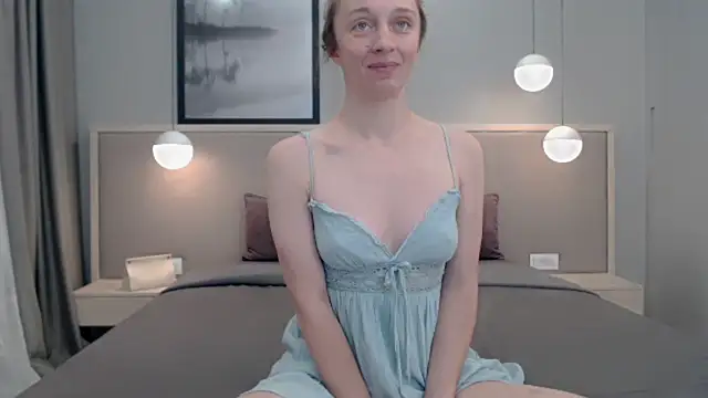 Snapshot of ShySchoolGirl chatting on October 19, 4:09 pm ShySchoolGirl online show from October 19, 4:09 pm