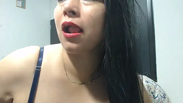 camilahot23 online show from February 20, 12:20 am