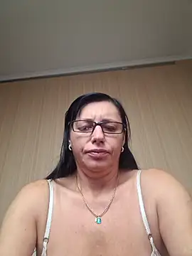 Snapshot of Amberhotqueen chatting on September 21, 7:40 am Amberhotqueen online show from September 21, 7:40 am