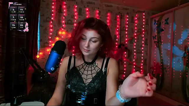 Snapshot of SmokyRose chatting on October 31, 10:30 am SmokyRose online show from October 31, 10:30 am