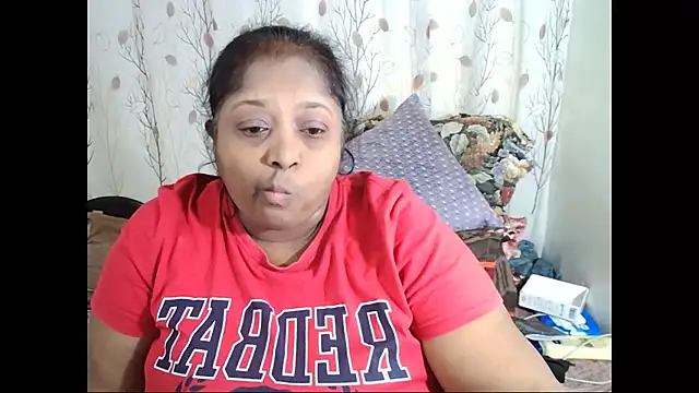 Snapshot of Indiantasha chatting on October 16, 4:31 pm Indiantasha online show from October 16, 4:31 pm